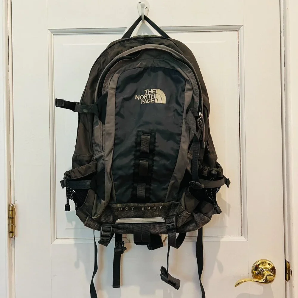 The North Face Hot Shot Backpack Bag Travel Hiking Outdoor Vintage Rare